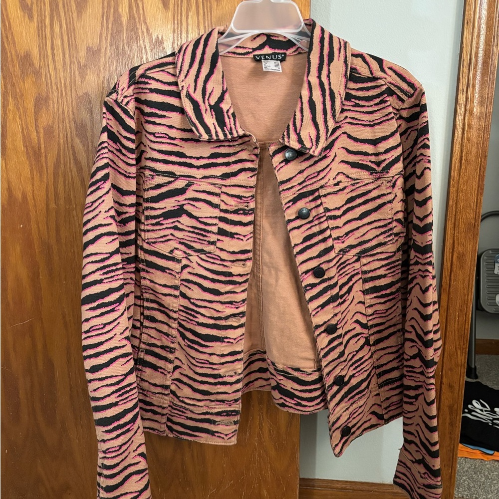 VENUS Pink and Black Jean Jacket with Animal Print